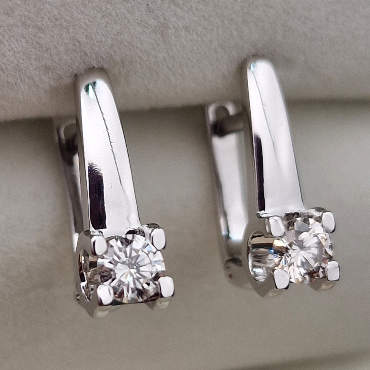 Серьги Deimantas 103610493 3,39гр 0,48ct. купить,NaN