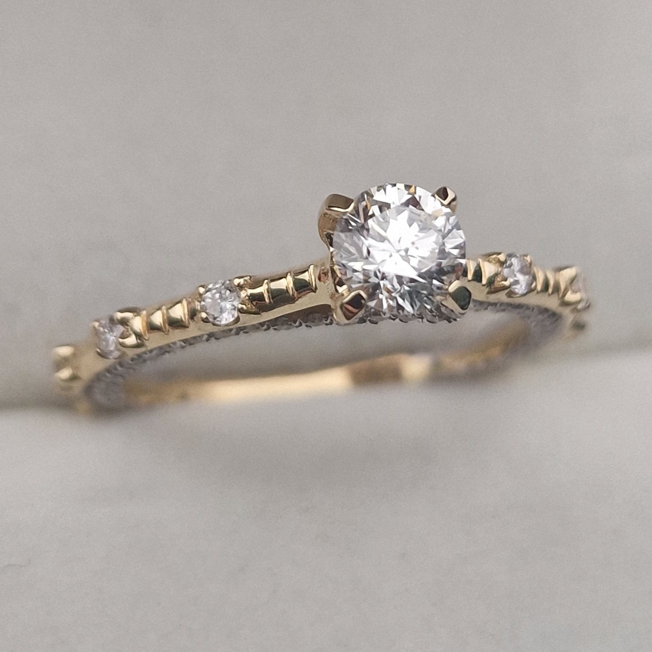 Кольцо Deimantas 104840573 17р 2,8гр 0,93ct. купить,NaN