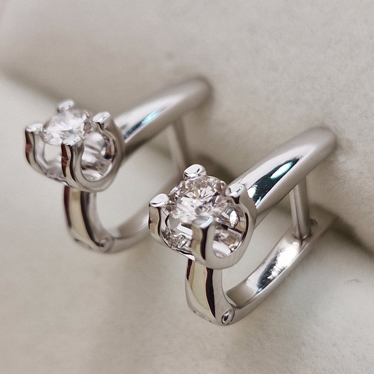 Серьги Deimantas 103610493 3,39гр 0,48ct. купить,NaN