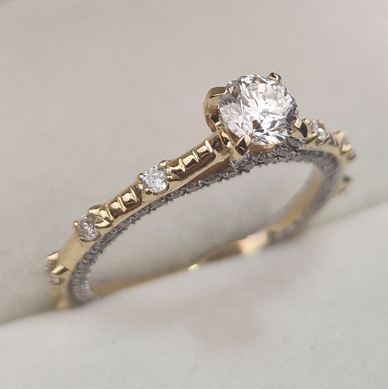 Кольцо Deimantas 104840573 17р 2,8гр 0,93ct. купить,NaN