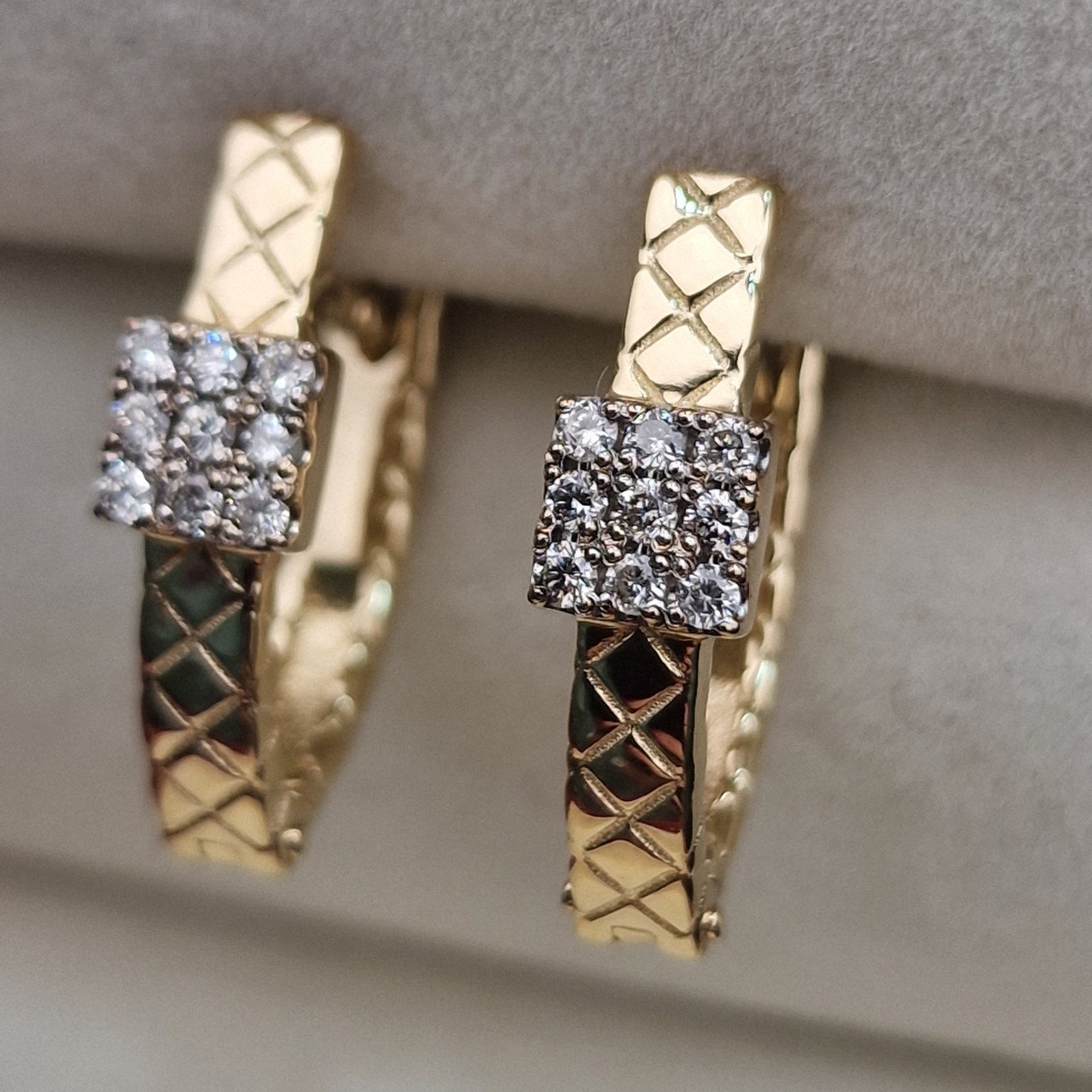Серьги Deimantas 105082637 4,45гр 0,268ct. купить,NaN