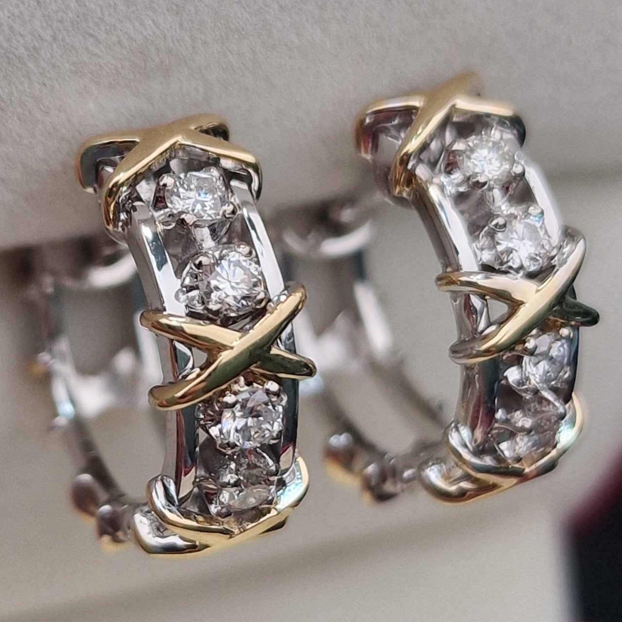 Серьги Deimantas 105082654 6,06гр 0,336ct. купить,NaN