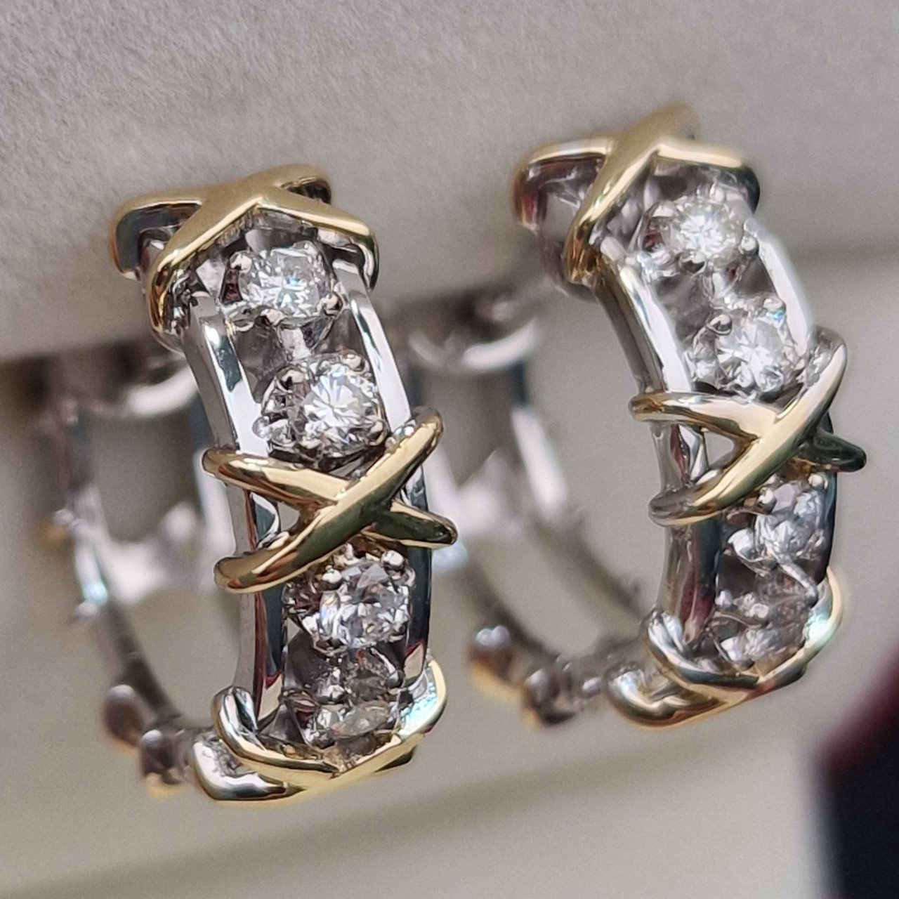 Серьги Deimantas 105082654 6,06гр 0,336ct. купить,NaN