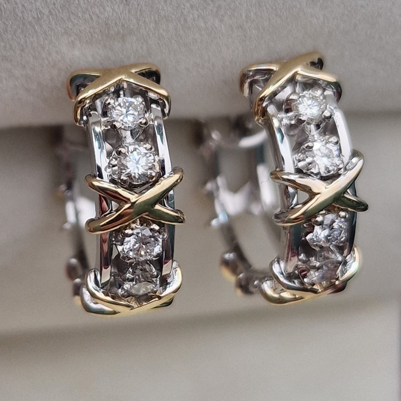 Серьги Deimantas 105082654 6,06гр 0,336ct. купить,NaN