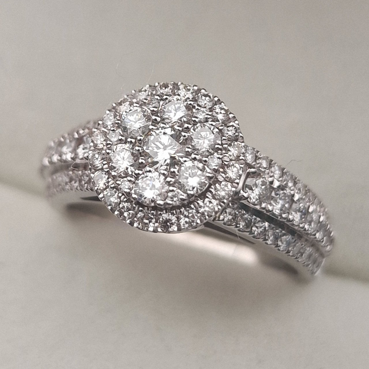 Кольцо Deimantas 104840679 18р 7,92гр 1,15ct. купить,NaN