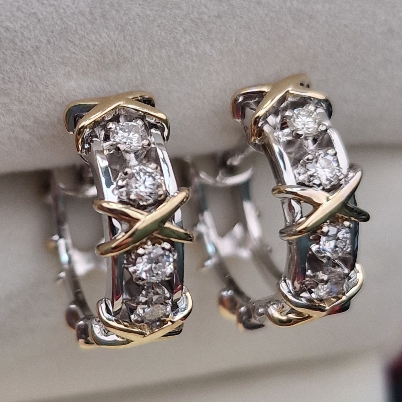 Серьги Deimantas 105082654 6,06гр 0,336ct. купить,NaN