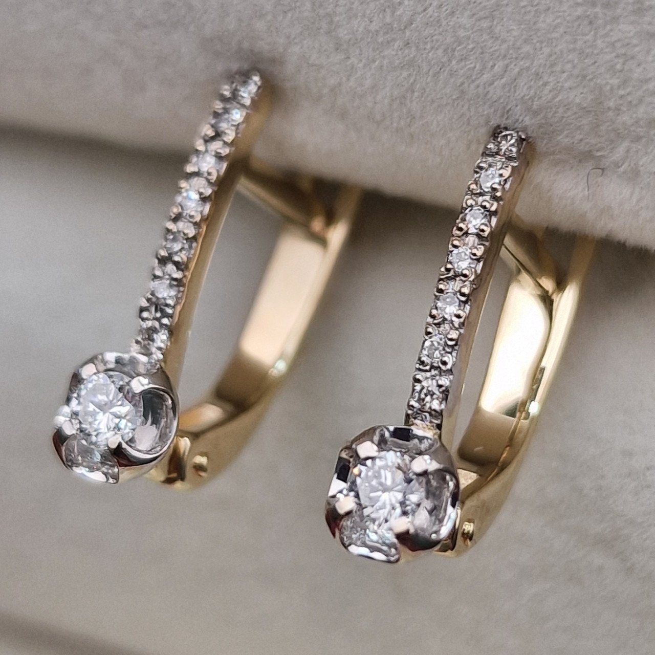 Серьги Deimantas 105082662 2,21гр 0,176ct. купить,NaN