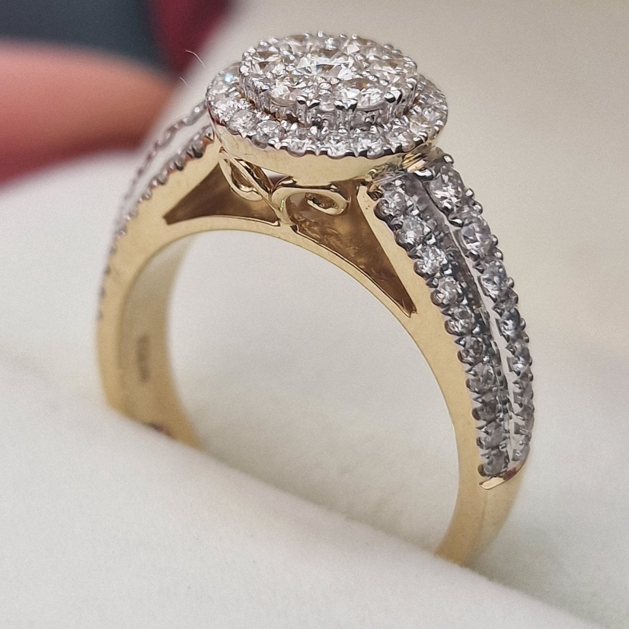 Кольцо Deimantas 104840754 18р 7,85гр 1,15ct. купить,NaN