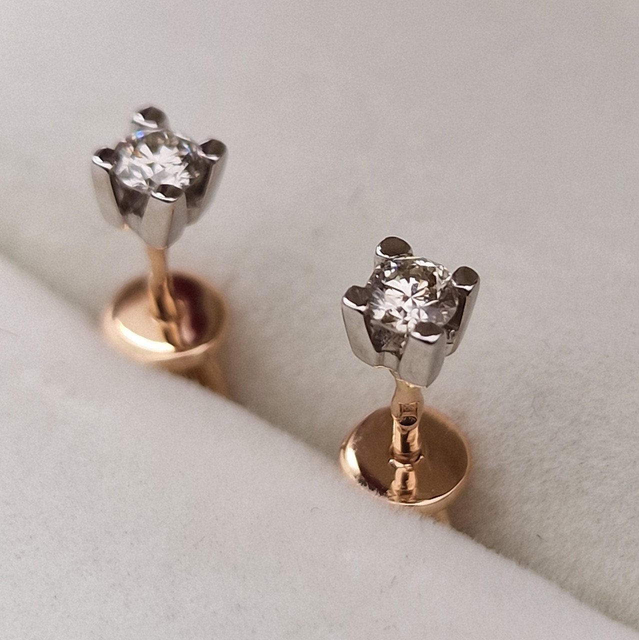 Серьги Deimantas 103670793 1,34гр 0,26ct. купить,NaN