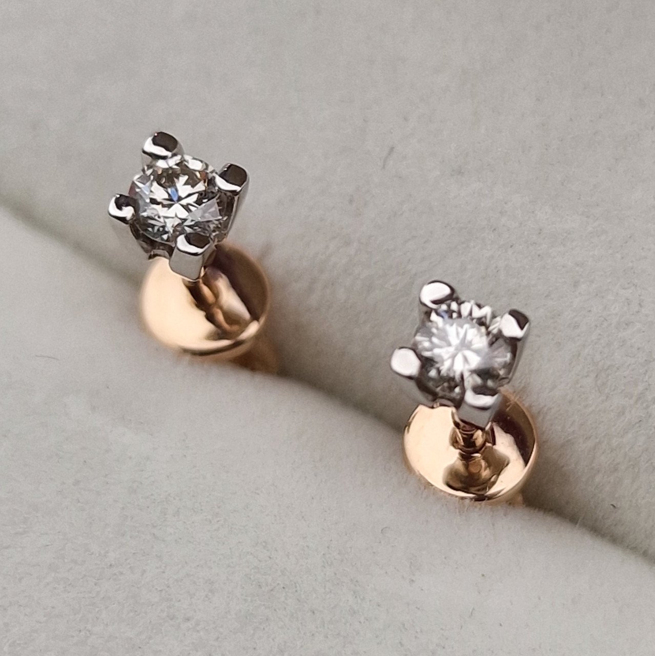 Серьги Deimantas 103670793 1,34гр 0,26ct. купить,NaN