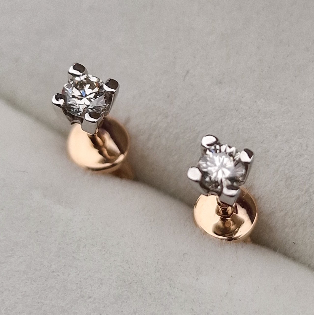 Серьги Deimantas 103670793 1,34гр 0,26ct. купить,NaN