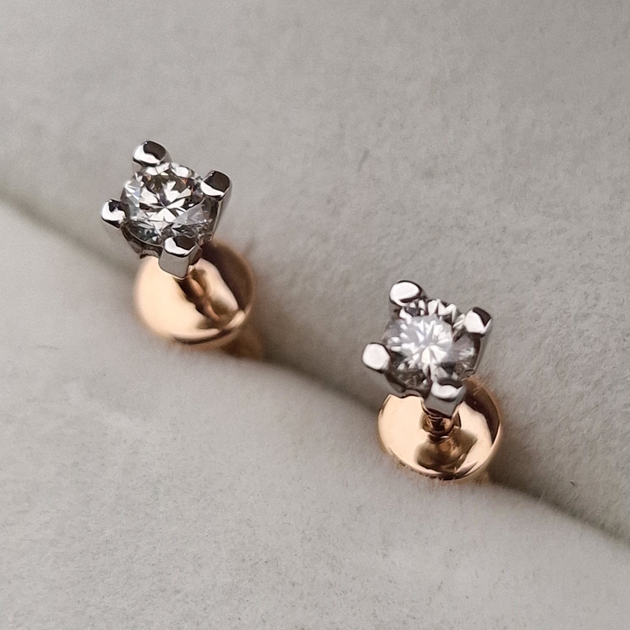 Серьги Deimantas 103670793 1,34гр 0,26ct. купить,NaN