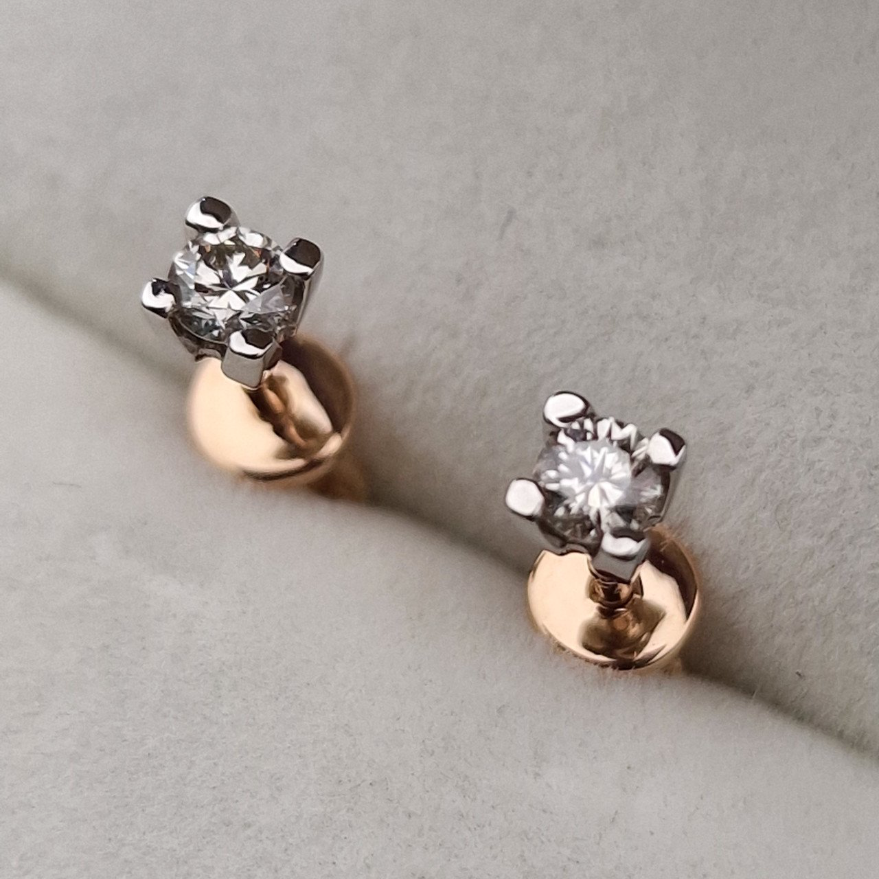 Серьги Deimantas 103670793 1,34гр 0,26ct. купить,NaN