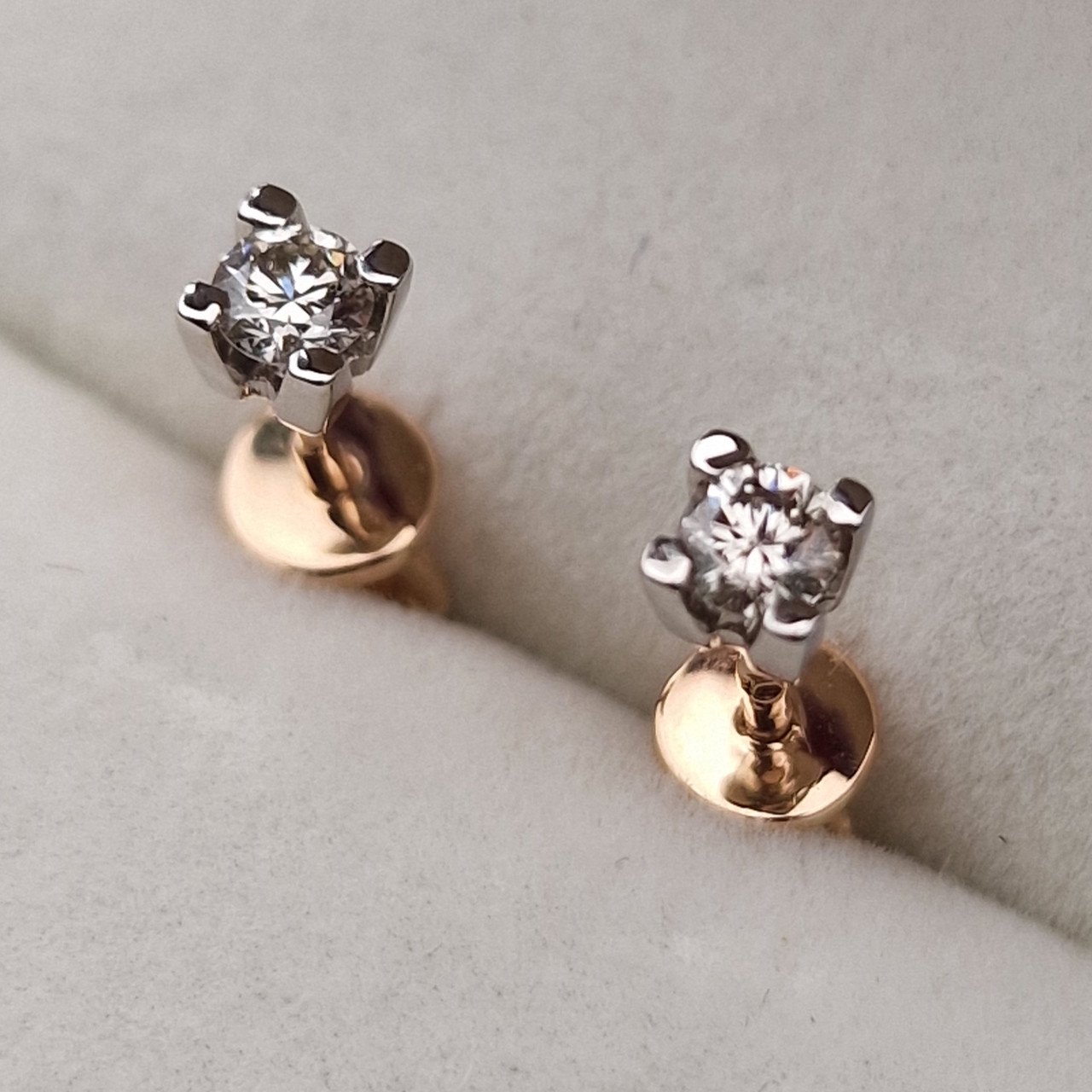 Серьги Deimantas 103670793 1,34гр 0,26ct. купить,NaN