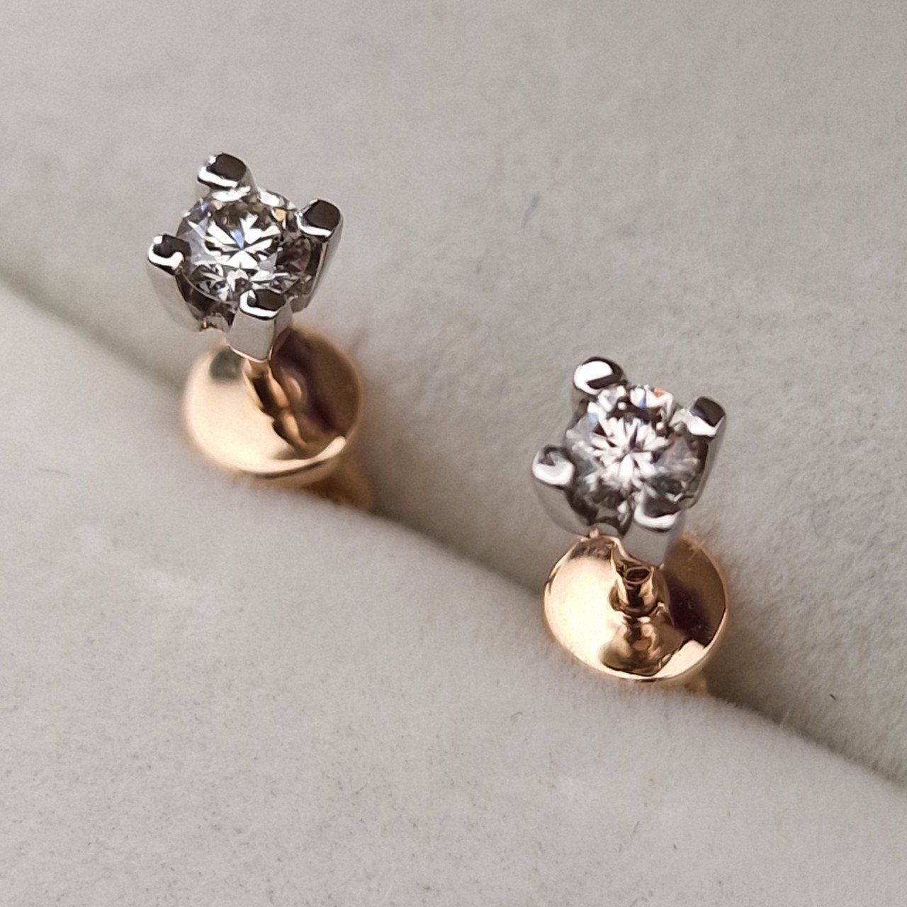 Серьги Deimantas 103670793 1,34гр 0,26ct. купить,NaN