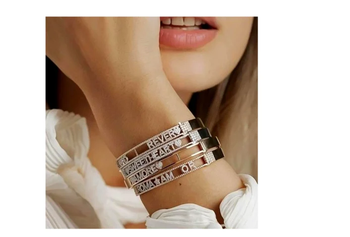 Браслет RF Jewels Iconic motion BRERI1113.R-1 белое золото 15.99гр 18см купить,NaN