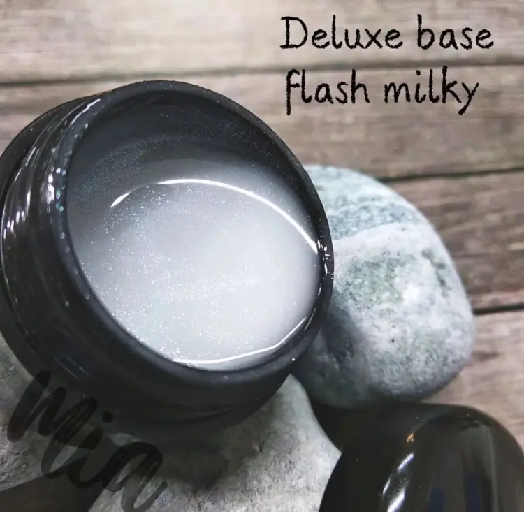 Mia базовое покрытие Deluxe Flash milky 50 мл купить,NaN