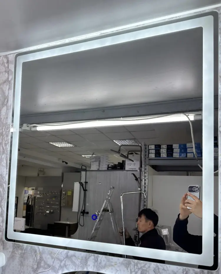 Умное зеркало настенное 80x80 см