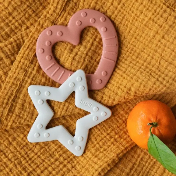 Прорезыватель грызунок BIBS Baby Bitie Heart Peach