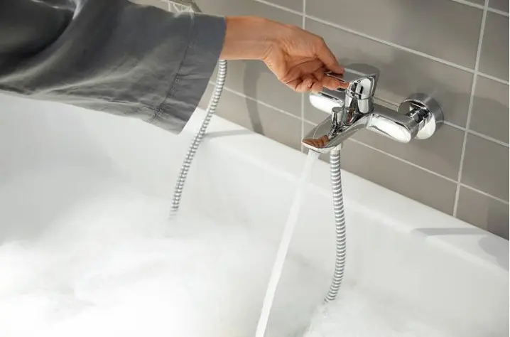 Смеситель для ванны Hansgrohe 72450000, латунь, цвет серебристый купить,NaN