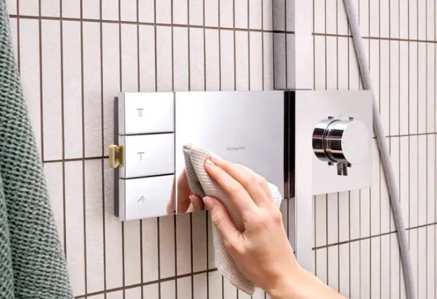 Hansgrohe душевой набор (гарнитур) White House Hansgrohe Raindance Alive Q Showerpipe 210/340 24591000 купить,NaN