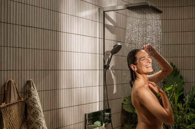 Hansgrohe душевой набор (гарнитур) White House Hansgrohe Raindance Alive Q Showerpipe 210/340 24591000 купить,NaN