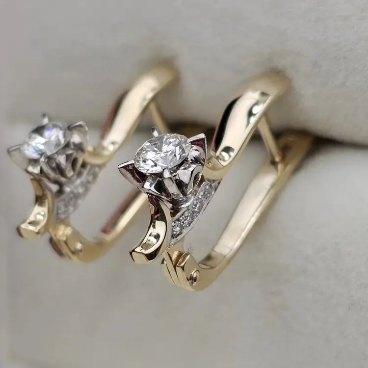 Серьги Deimantas 116364997 вес 4.49 г золото, бриллиант купить,NaN