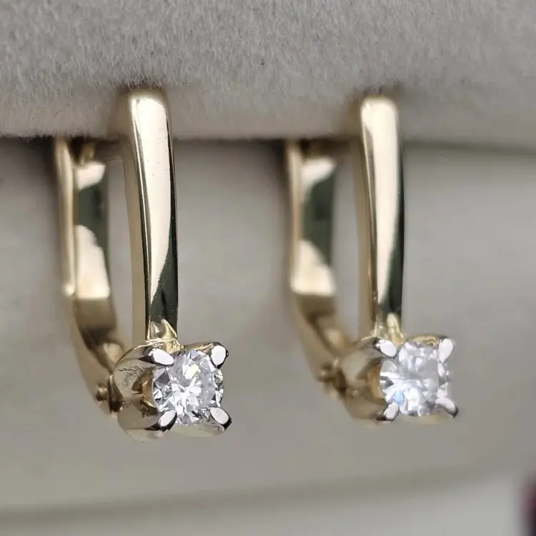 Серьги Deimantas 120037029 вес 2.53 г золото, бриллиант купить,NaN
