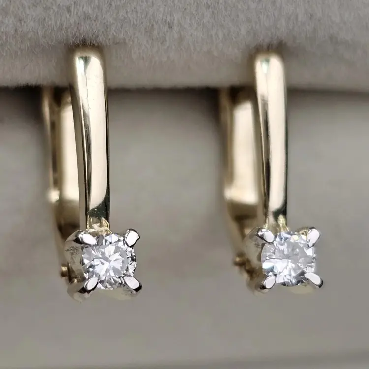 Серьги Deimantas 120037029 вес 2.53 г золото, бриллиант купить,NaN