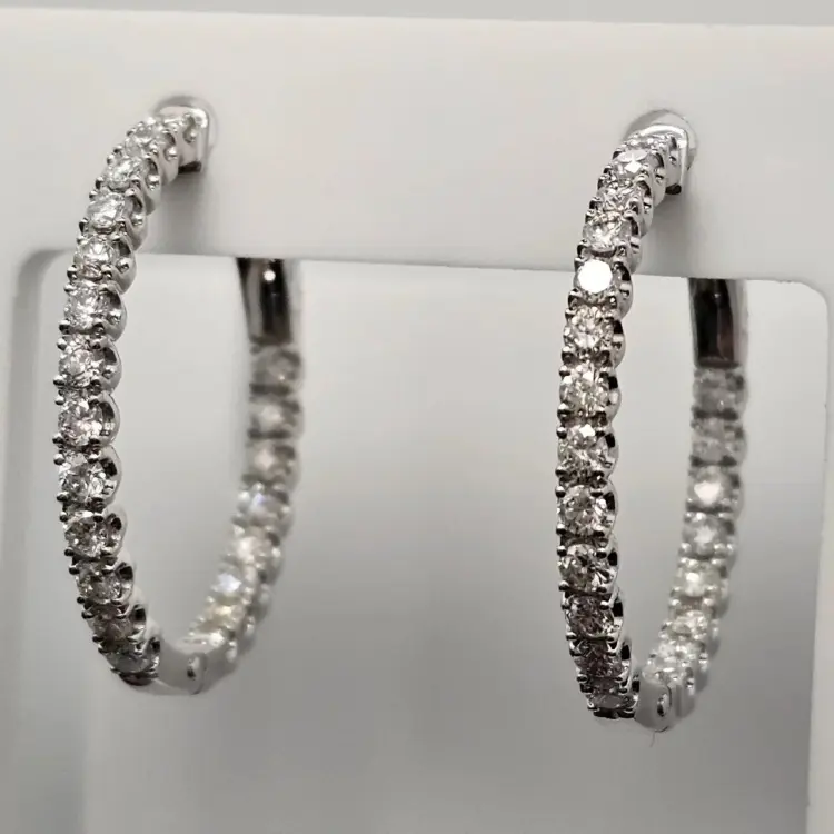 Серьги Deimantas 119591743 вес 4.75 г золото, бриллиант купить,NaN