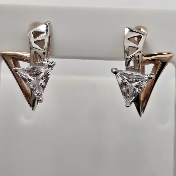 Серьги Deimantas 119691687 вес 4.34 г золото, фианит купить,NaN