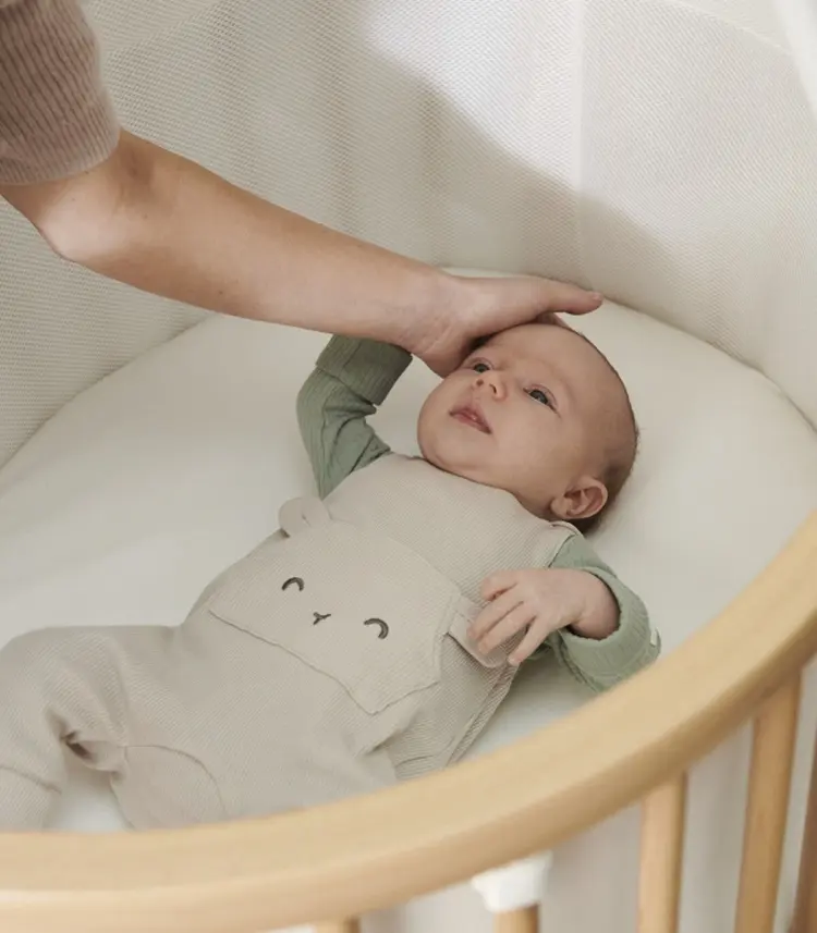 Сетчатый бортик для кровати Stokke Sleepi Mini Mesh Liner 598901, белый