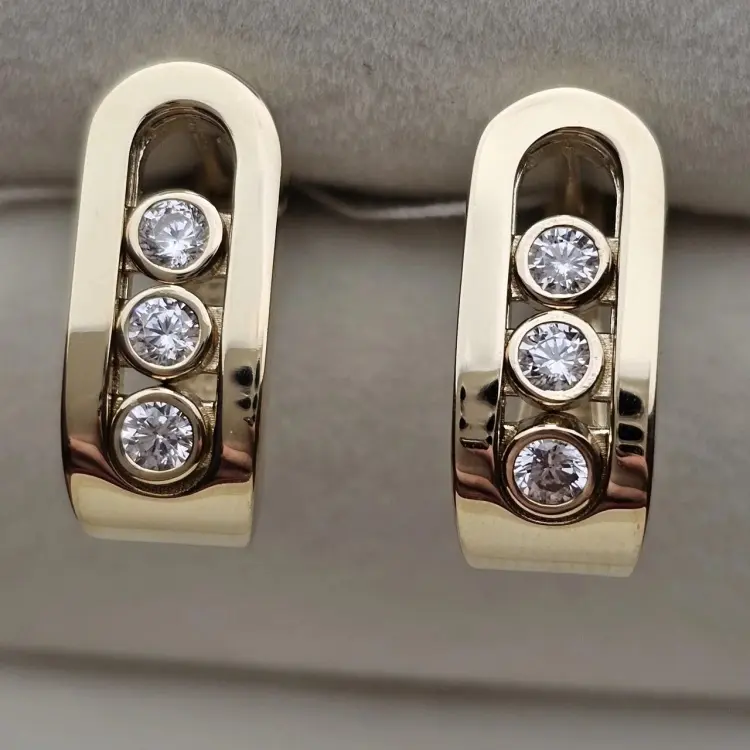 Серьги Deimantas 113823745 вес 6.06 г золото, фианит купить,NaN
