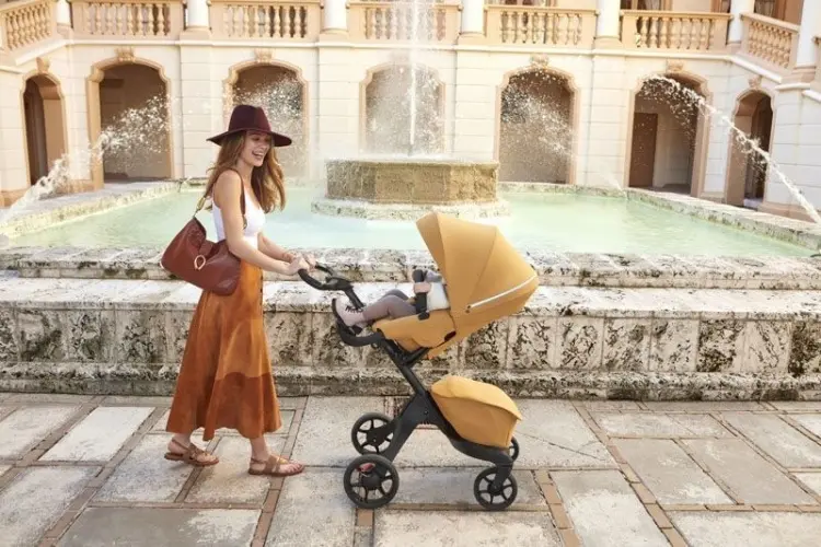Коляска прогулочная Stokke Xplory X, золотой