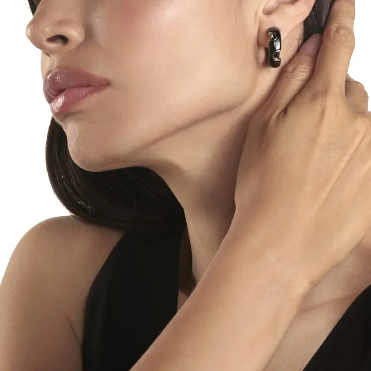 Серьги Damiani 20059340 вес 2.5 г золото, бриллиант, керамика купить,1402000
