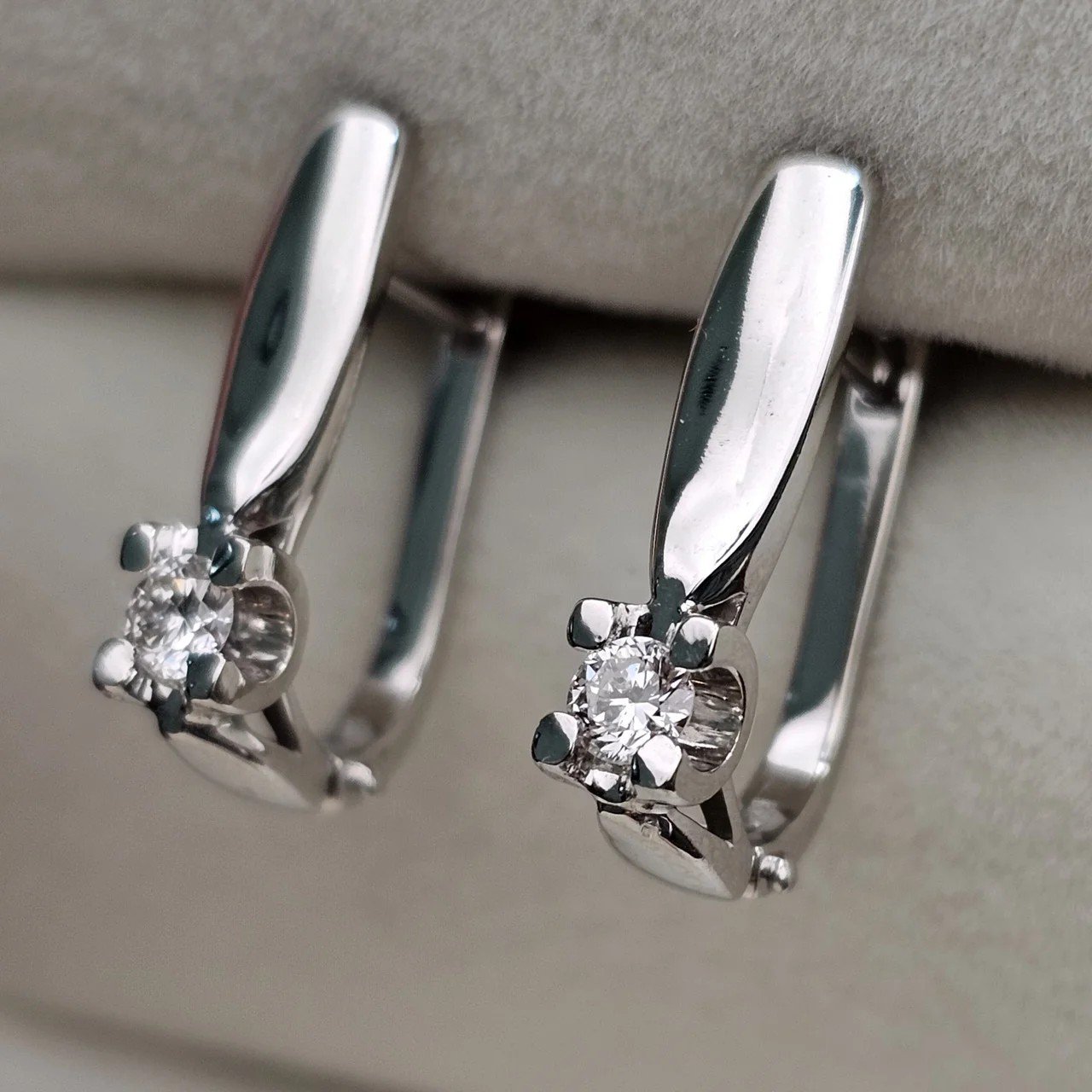 Серьги Deimantas 112358860 2,73гр 0,19ct. купить,NaN
