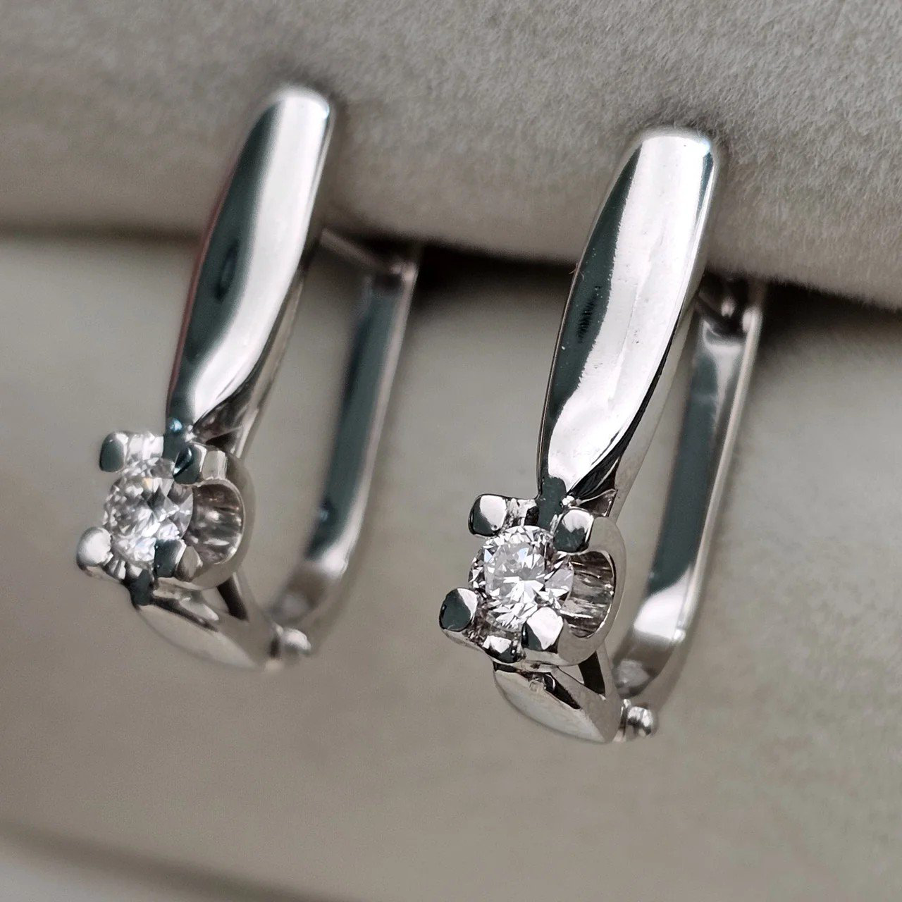Серьги Deimantas 112358860 2,73гр 0,19ct. купить,NaN