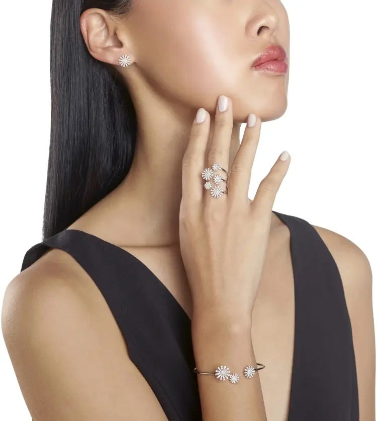 Серьги Damiani 20072762 вес 4.8 г золото, бриллиант купить,4500000