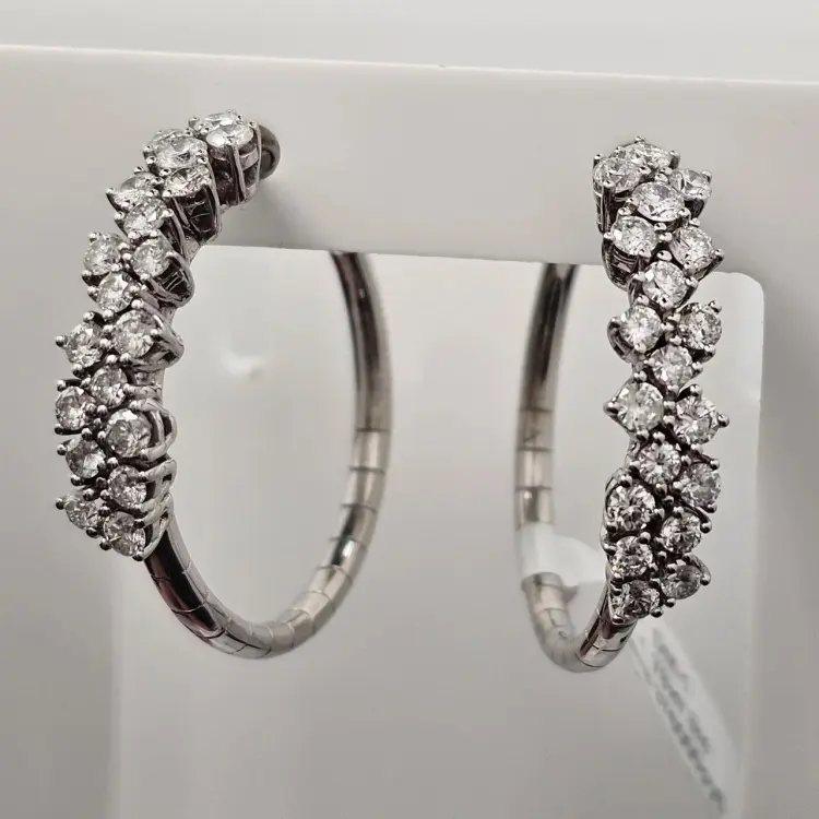 Серьги Deimantas 117308019 вес 10.25 г золото, бриллиант купить,NaN
