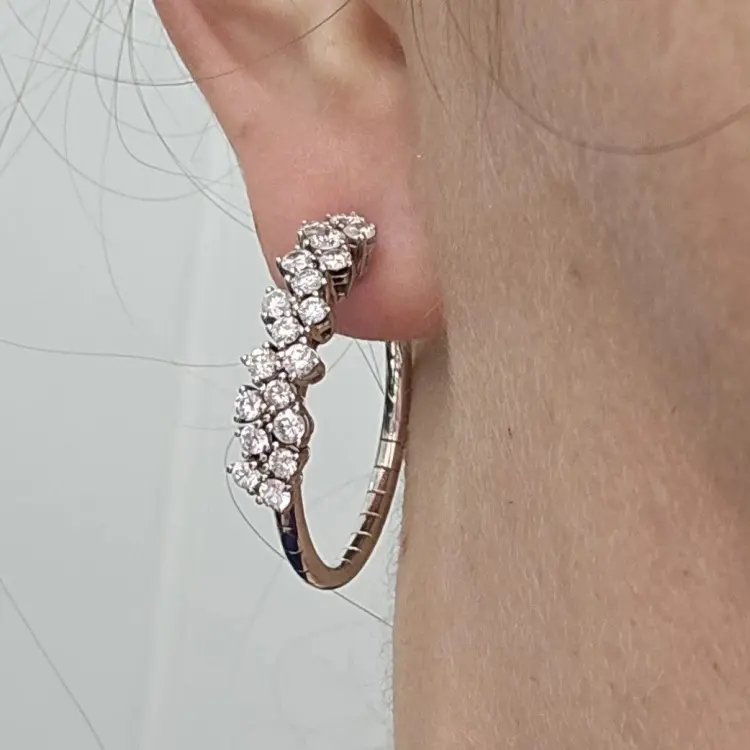 Серьги Deimantas 117308019 вес 10.25 г золото, бриллиант купить,NaN