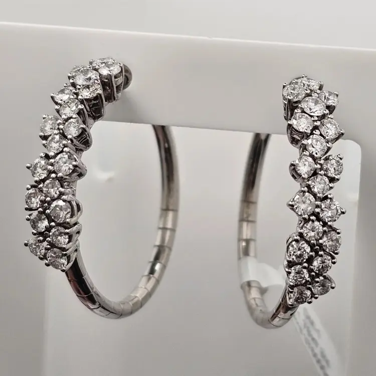 Серьги Deimantas 117308019 вес 10.25 г золото, бриллиант купить,NaN