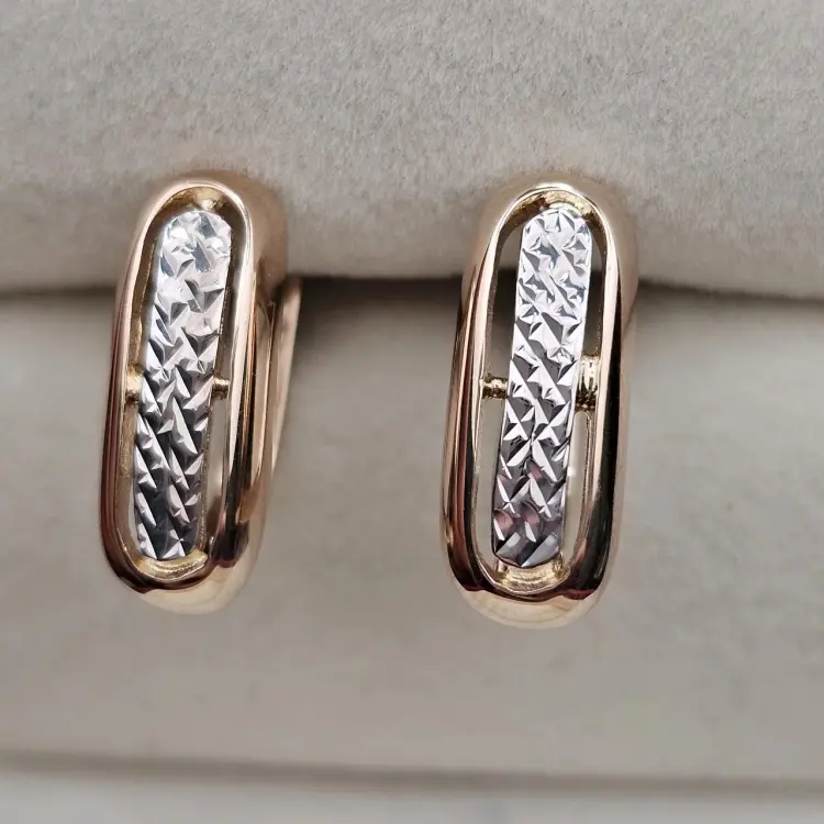 Серьги Deimantas 119606900 вес 5.13 г золото, фианит купить,NaN