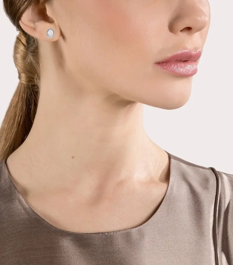 Пусеты Damiani 81100497 вес 4.65 г золото, бриллиант купить,NaN