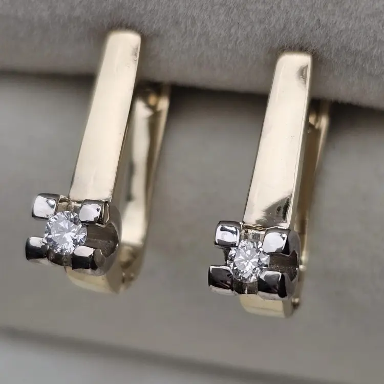 Серьги Deimantas 120037026 вес 3.48 г золото, бриллиант купить,NaN