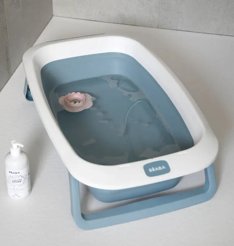 Beaba "Camele'o" BAIGNOIRE EAZY POP 920403, 80x50 см, белый, голубой купить,NaN
