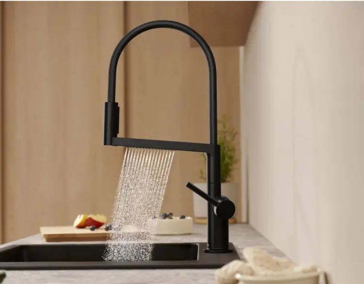 Смеситель для кухни Hansgrohe White House Hansgrohe Talis Select M54 72861000, латунь, цвет черный, хром купить,373600