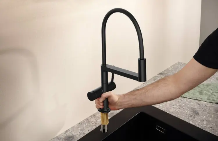 Смеситель для кухни Hansgrohe White House Hansgrohe Talis Select M54 72861000, латунь, цвет черный, хром купить,373600