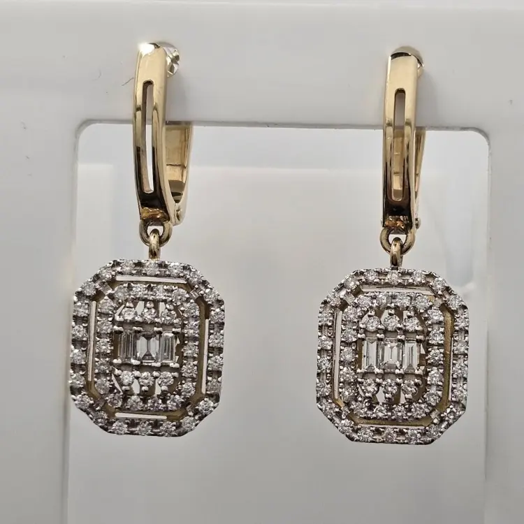 Серьги Deimantas 117309871 вес 7.93 г золото, бриллиант купить,NaN