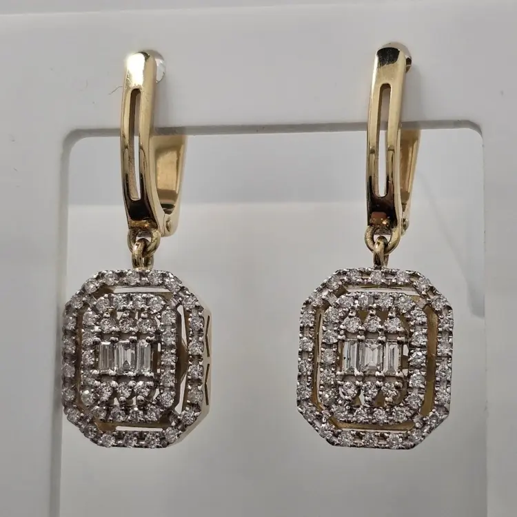 Серьги Deimantas 117309871 вес 7.93 г золото, бриллиант купить,NaN