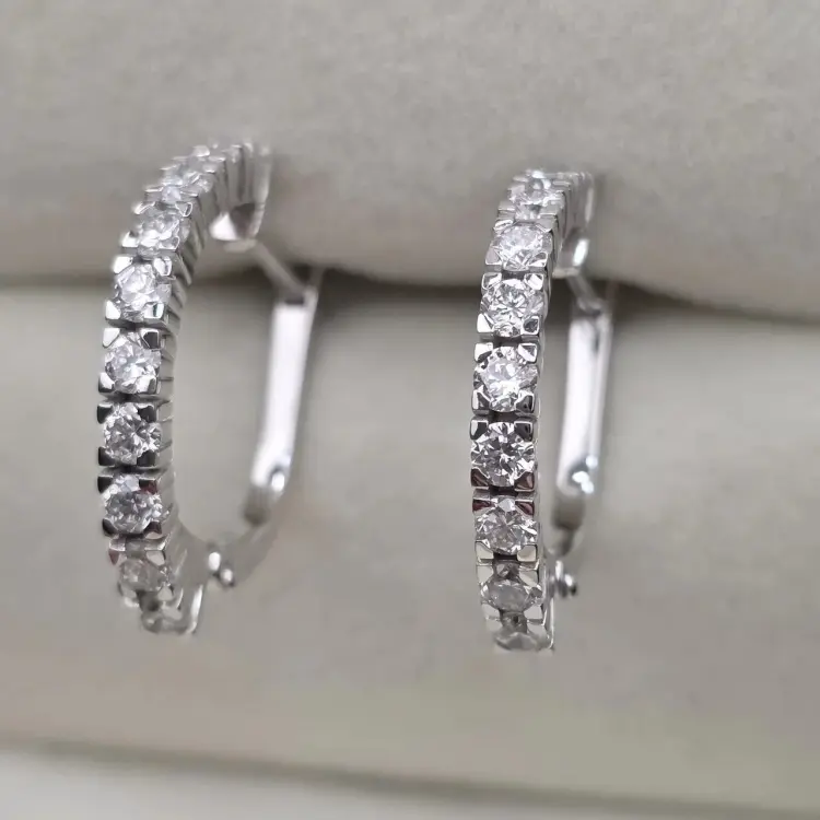 Серьги Deimantas 122634882 вес 4.41 г золото, бриллиант выращенный купить,NaN